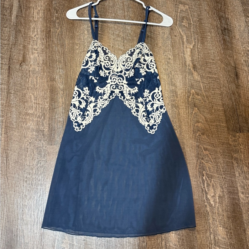 Wacoal Navy and Cream Lace Lingerie